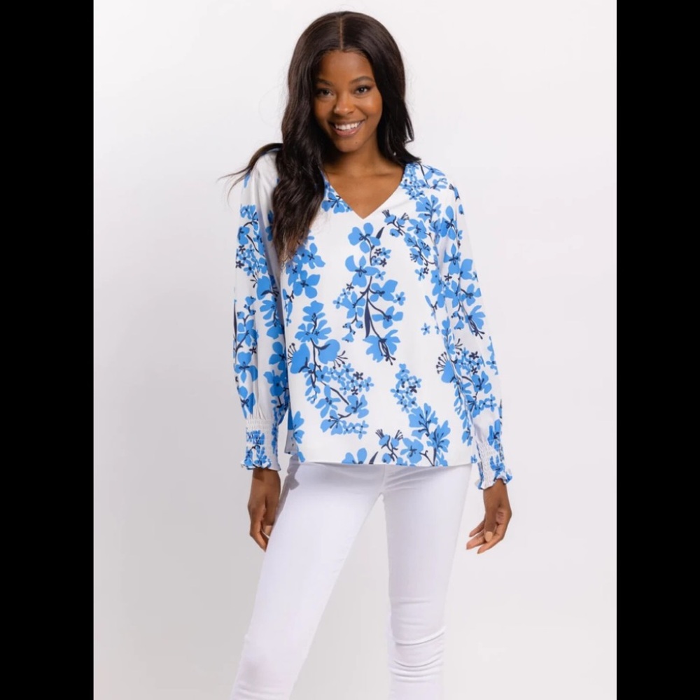 Sail to Sable Blue‎ Vines Floral Women's Top New V Neck